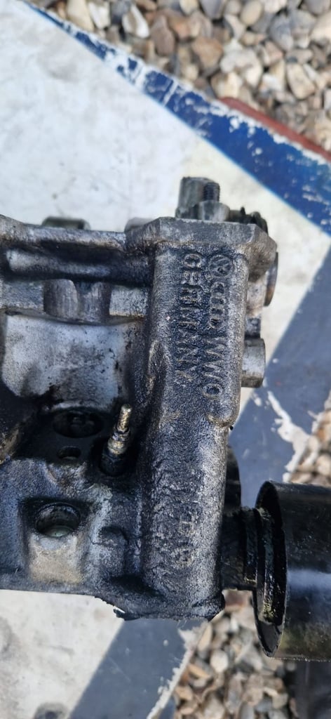 VW Volvo 2.5 Diesel Engine Cylinder Head And Valves ACV 0741033736