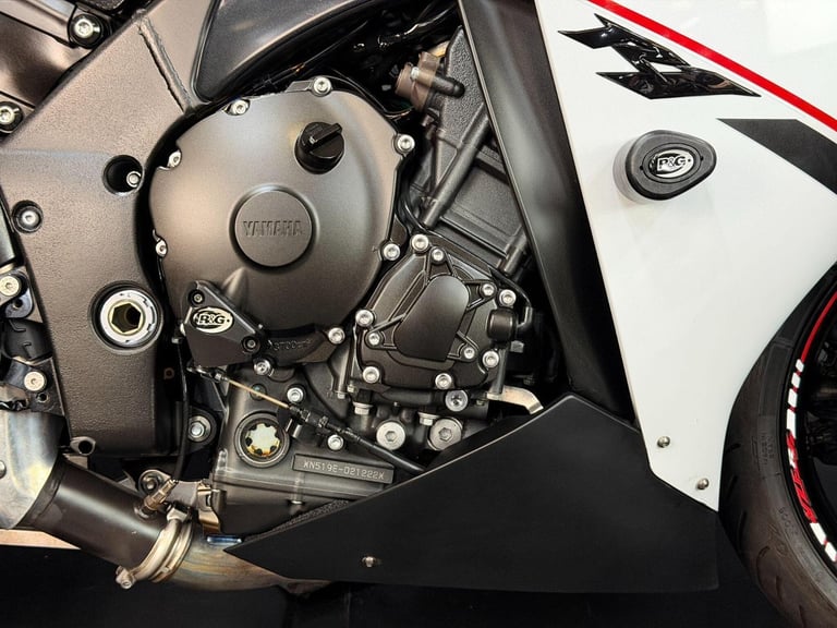 2014 Yamaha R1 1000