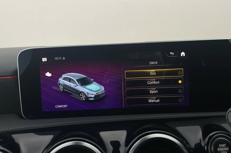  Mercedes Benz A Class 1.3 A200 Amg Line executive Hatchback 5dr Petrol 7g Dct