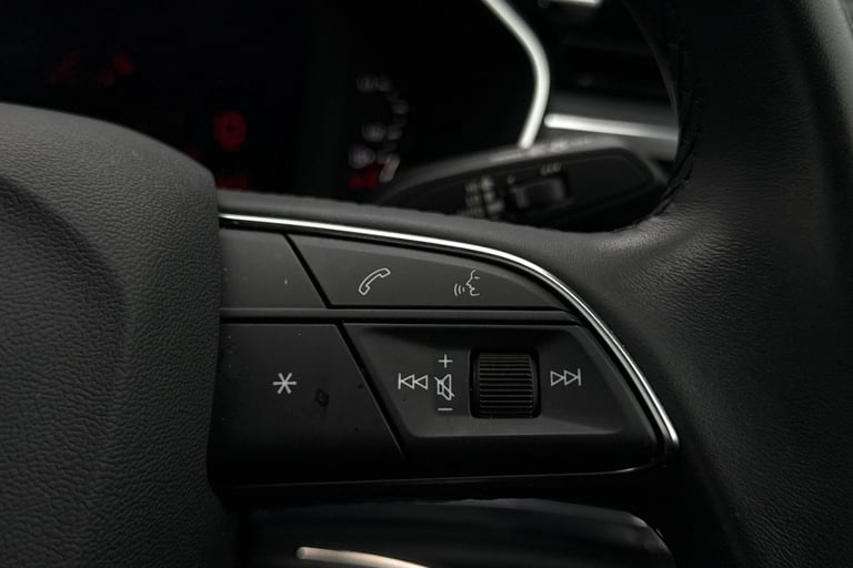 2022 Audi Q3 Technik 35 TFSI  150 PS S tronic SUV PETROL Automatic