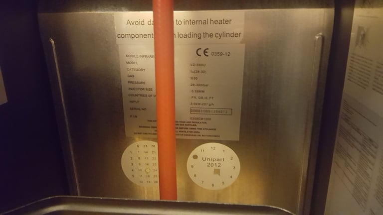 calor gas mini heat black lpg radiant mobile heater fitted with 21mm butane regulator new other