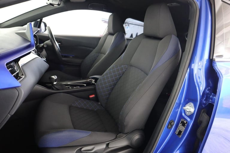 2020 Toyota C-HR 1.8 VVT-h Dynamic CVT Euro 6 (s/s) 5dr HATCHBACK PETROL/ELECTRIC Automatic