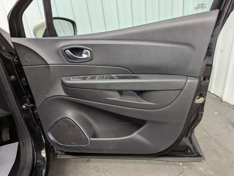 2018 Renault Captur 0.9 Captur Iconic TCe 5dr SUV Petrol Manual