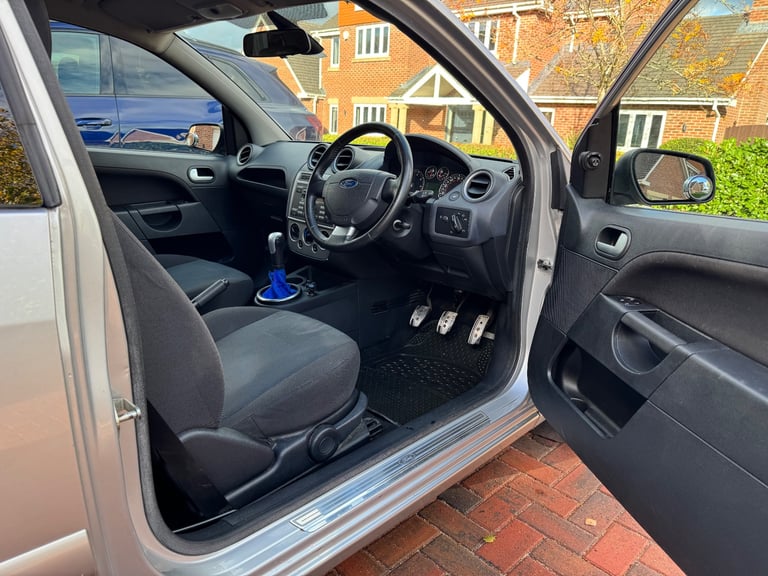 Ford, FIESTA, Hatchback, 2007, Manual, 1388 (cc), 3 doors