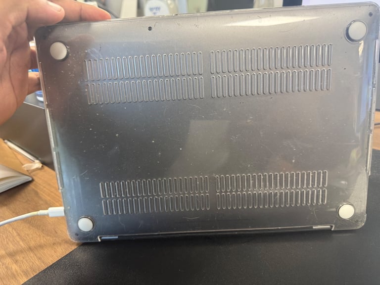 Apple MacBook Pro ( Touch Bar ) 
