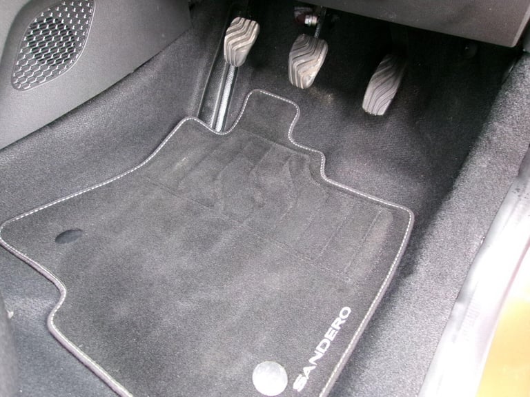 2023 Dacia Sandero 1.0 TCe Essential Euro 6 (s/s) 5dr HATCHBACK Petrol Manual