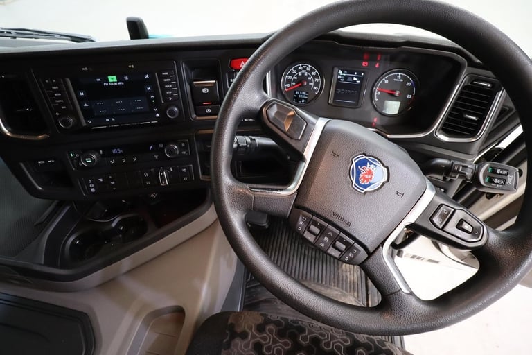 2020 (70 PLATE) Scania  G450 6x2 Euro 6 Tractor Units