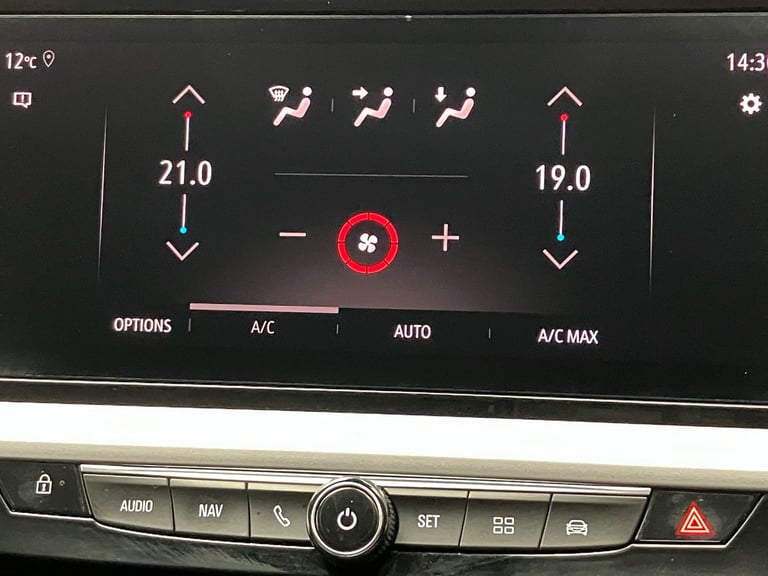 2022 Vauxhall Grandland 1.2 Turbo Ultimate 5dr Hatchback PETROL Manual