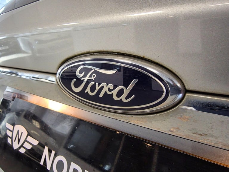  Ford Fiesta 1.6 Titanium Powershift Euro 5 5dr Petrol Automatic