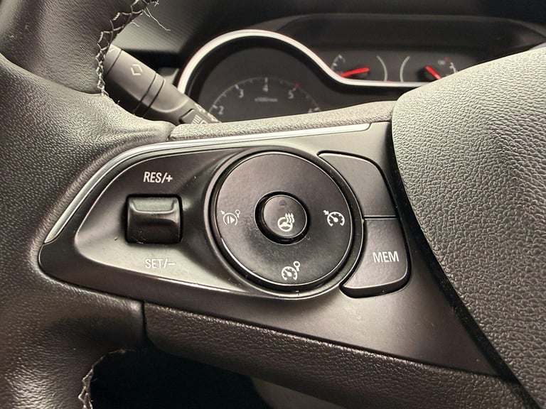 2021 Vauxhall Crossland 1.5 Turbo D Elite SUV 5dr Diesel Auto Euro 6 (s/s) (120 ps) HATCHBACK Die...