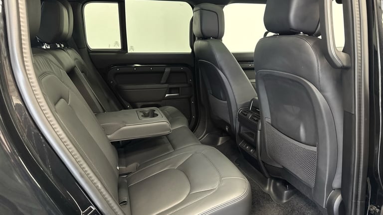 2025 Land Rover Defender 3.0 D350 X-Dynamic HSE 110 5dr Auto ESTATE DIESEL Automatic