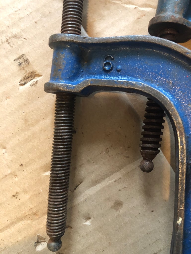 4 record heavy duty G clamps 3 x size 6 & a number 4