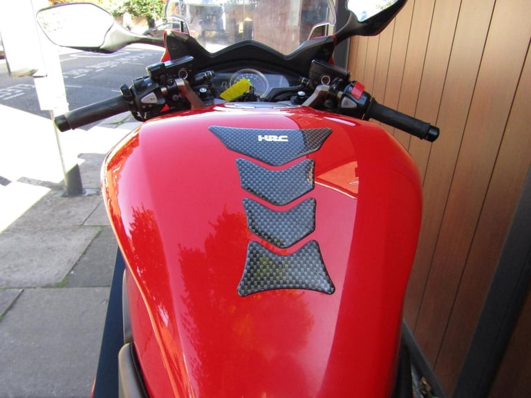 HONDA VFR 800 f ONLY 15230 MILES * FULL SERVICE HISTORY * ONE OWNER FROM NEW *