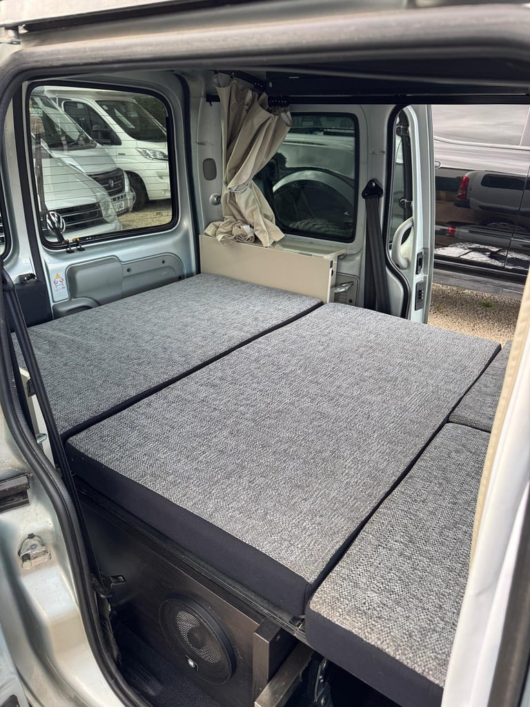 RENAULT KANGOO 1.6 16v Authentique Micro Camper Van Auto Grey Auto Petrol 2007