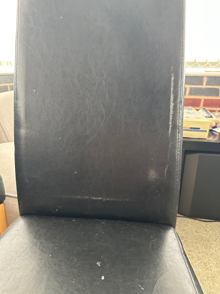 4x Black Dining Table Chairs