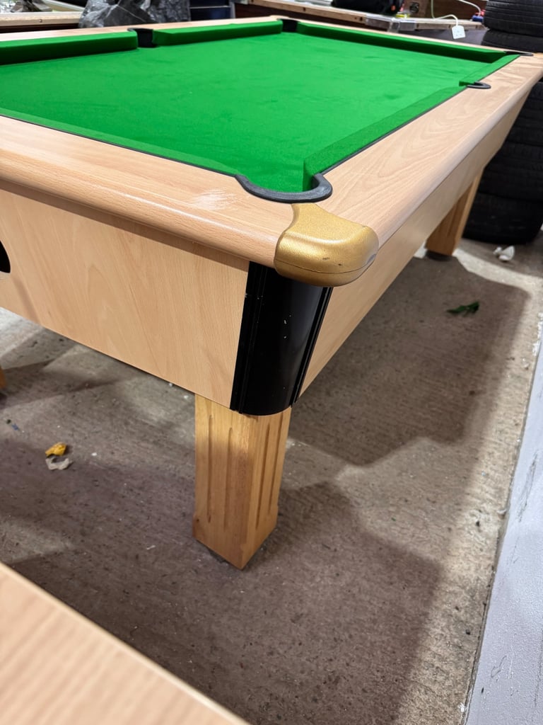 Pool table 🎱 7x4ft ▪️ Free Delivery & installation 🚚 New cloth + Rubbers