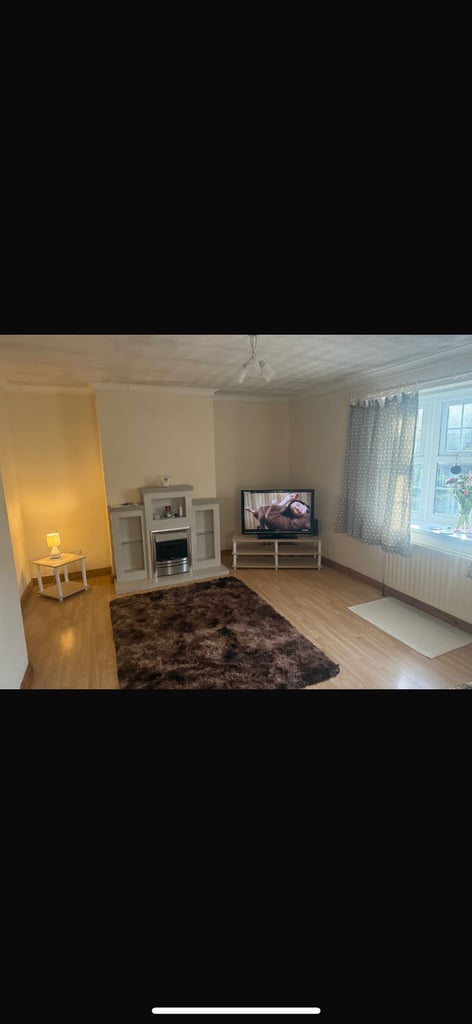 2 bed end terrace bungalow for rent
