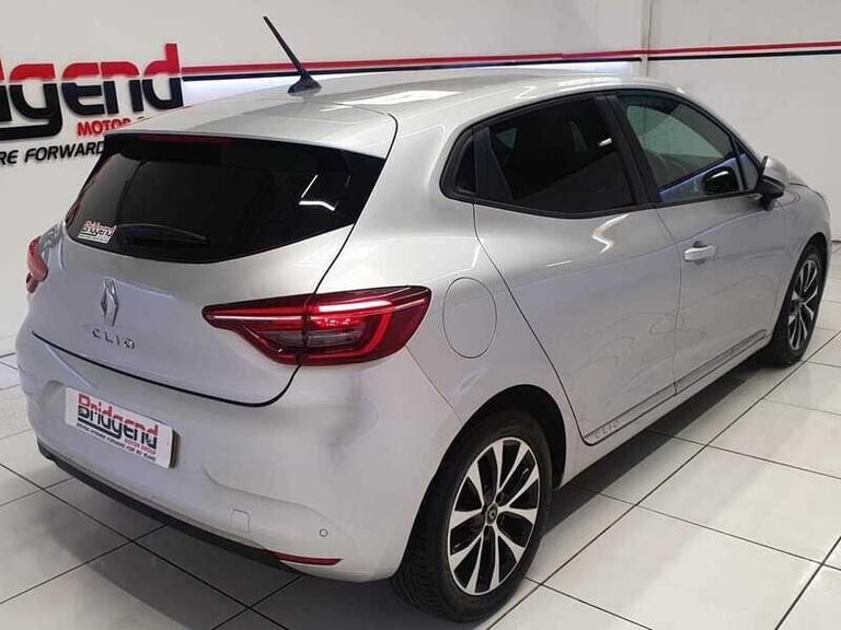 2020 Renault Clio 1.0 TCe Iconic Hatchback 5dr HATCHBACK Petrol Manual