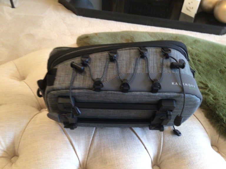 Bike Rear Rack Bag. Kalkhoff Onbag. Top Quality Item. With ‘Racktime’ Quick Fastener. New & Unused.