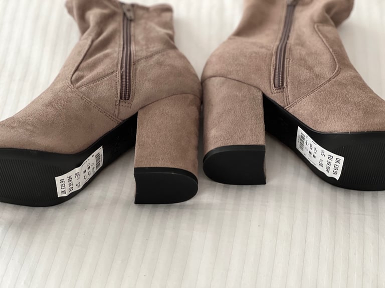 Ladies Swede Boots