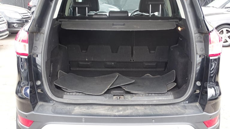 FORD KUGA 2.0 TDCi Titanium Black Manual Diesel 2015