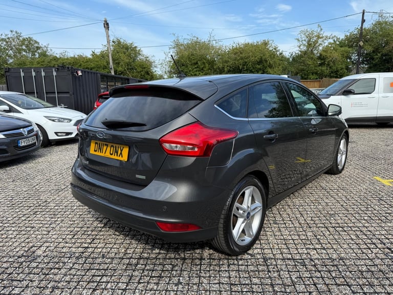 2017 Ford Focus 1.0T EcoBoost Titanium Euro 6 (s/s) 5dr HATCHBACK Petrol Manual