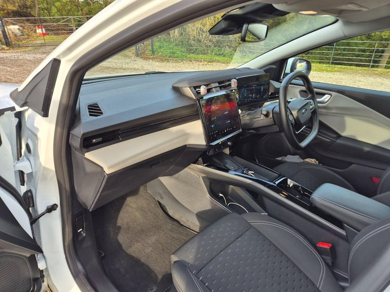 2025 Ford Puma Gen-E Standard Range 43kWh Select Auto 5dr HATCHBACK Electric Automatic