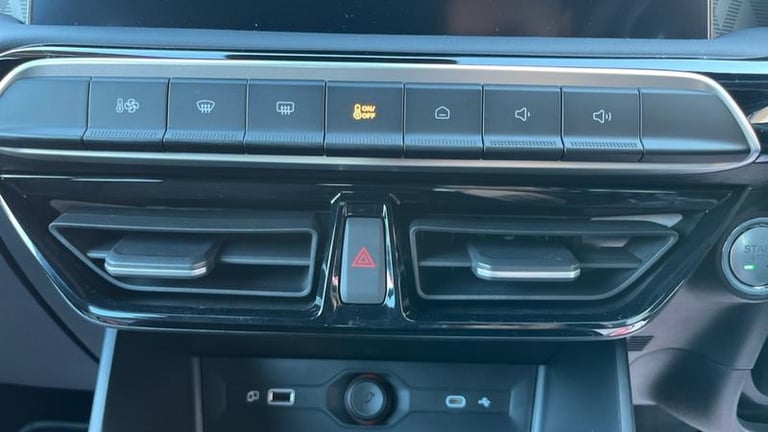 2025 MG MG3 1.5 Hybrid+ MHEV SE Hatchback 5dr Petrol Hybrid Auto Euro 6 (s/s) (194 ps) Hatchback ...
