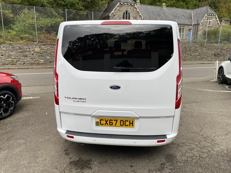 2017 Ford Tourneo Custom Ford Tourneo Custom 2.0 TDCi 130ps 9 Seater Leather Titanium Minibus Cam...