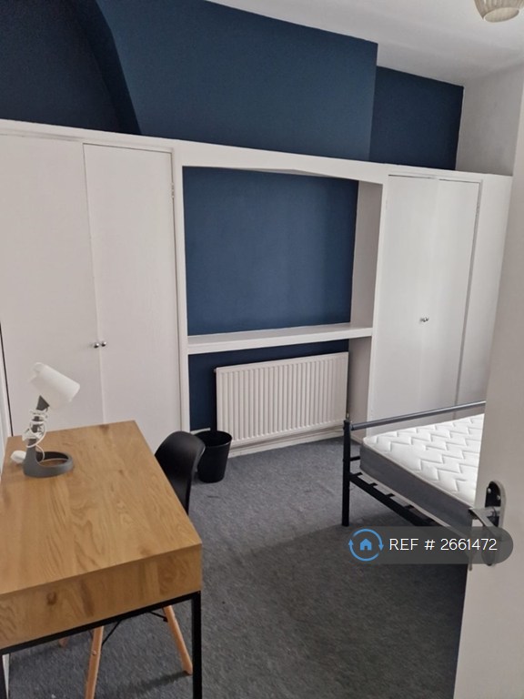 4 bedroom house in Alderson Road, Liverpool, L15 (4 bed) (#2661472)