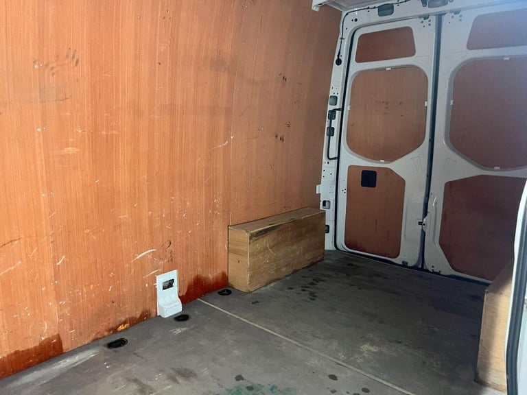 2024 Mercedes-Benz Sprinter 2.0 315 CDI Premium FWD L2 H2 Euro 6 (s/s) 5dr Panel Van Diesel Manual