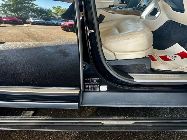  Land Rover Range Rover 4.4 SD V8 Vogue SE Auto 4WD Euro 6 (s/s) 5dr  Diesel Automatic