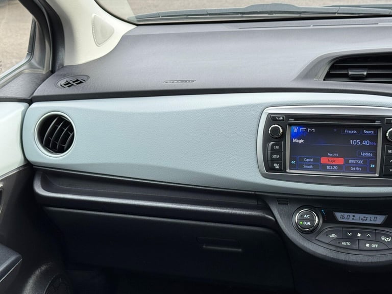  Toyota Yaris 1.5 VVT-h T Spirit CVT Euro 5 5dr Petrol/Electric Hybrid Automatic