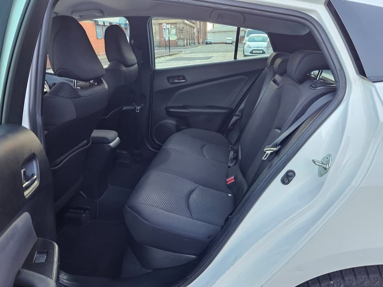 2020 Toyota Prius 1.8 Hybrid Automatic 5dr 5 Seats Hatchback Petrol/Electric Hybrid Automatic