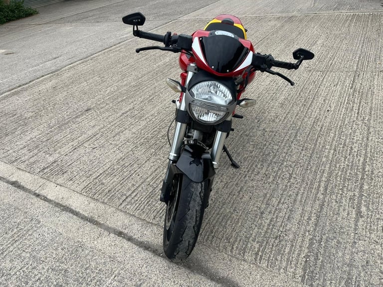 2008 08 DUCATI MONSTER 696 PLUS M696  RED NAKED M 696 RETRO CAFE STYLE