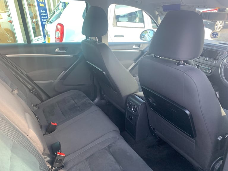 2014 Volkswagen Tiguan 2.0 TDi BlueMotion Tech Match 5dr [2WD] ESTATE Diesel Manual