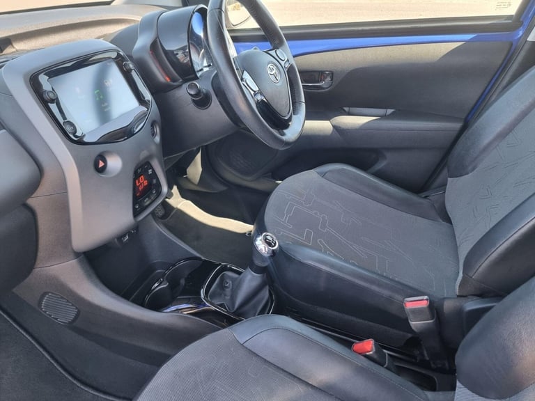 2018 Toyota AYGO 1.0 VVT-i x-clusiv Euro 6 5dr (Safety Sense) HATCHBACK Petrol Manual