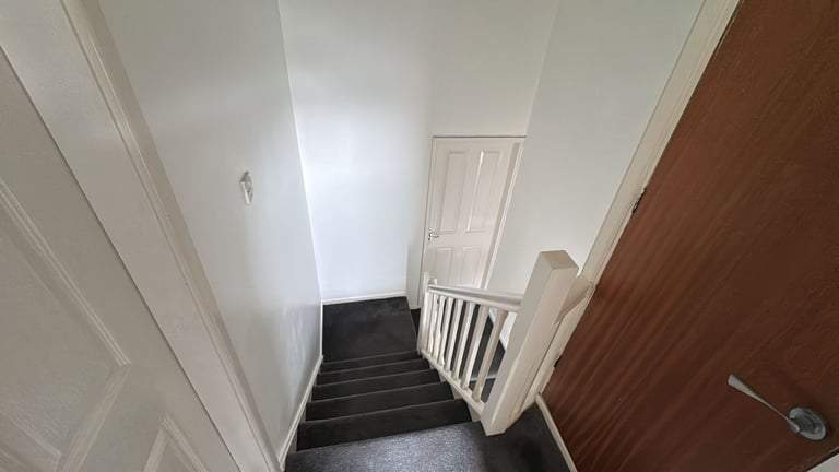 2 bed detached house