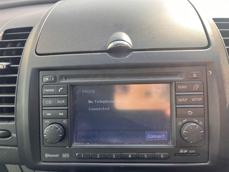 2010 Nissan Note 1.6 16V Tekna Auto Euro 4 5dr MPV Petrol Automatic