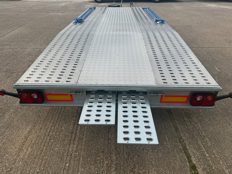 Car transporter trailer 3500 kilo 3 axel 