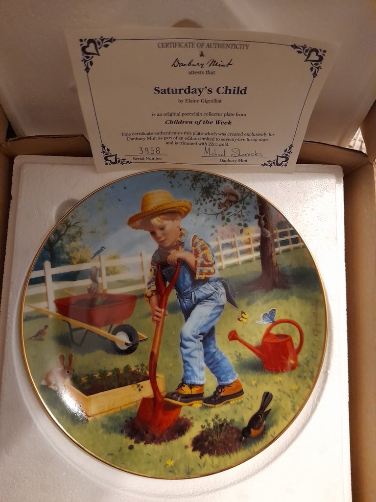 Wall plates 8 Limited Editions by Danbury Mint