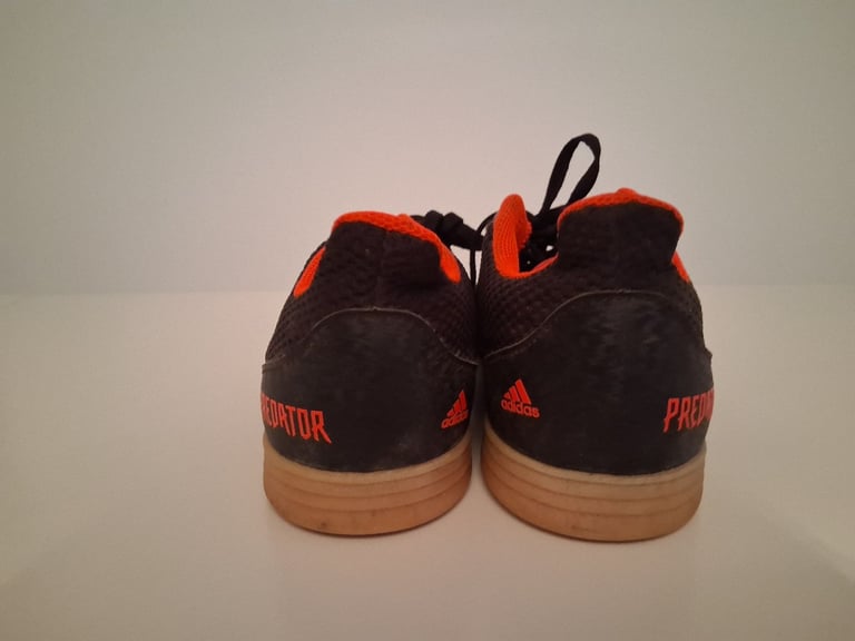 trainers size UK5