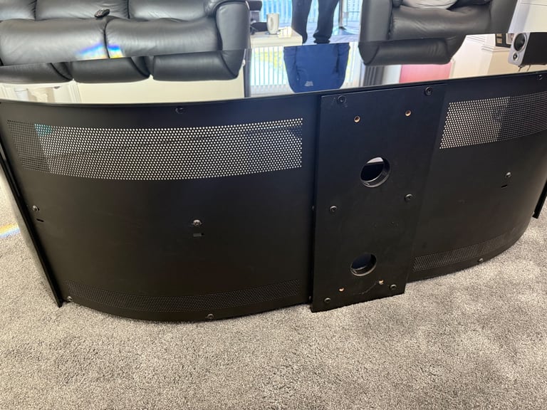 Modern Black Glass TV Stand / Entertainment Unit – Sleek & Stylish Design