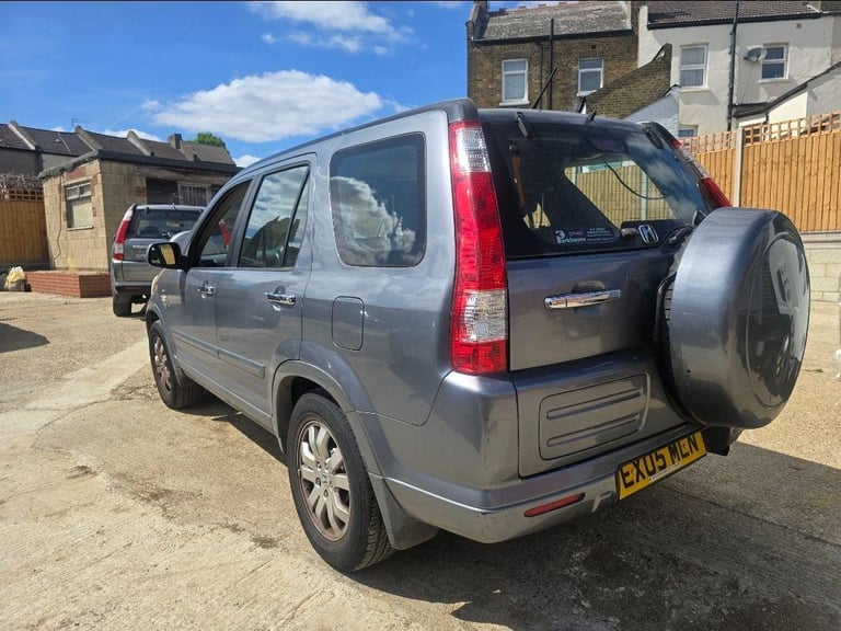 2005 Honda CR-V 2.0 i-VTEC Executive 5dr ESTATE Petrol Automatic - Image 5