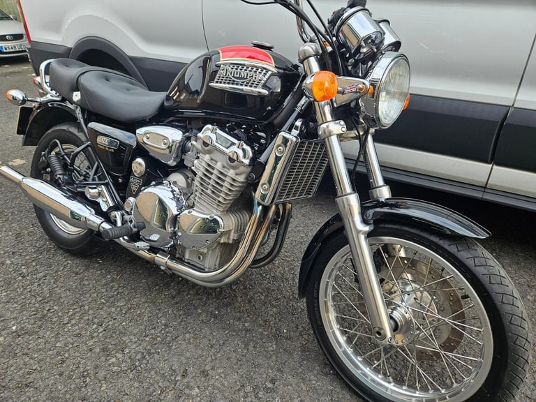 Triumph Thunderbird 900 nice clean original example 