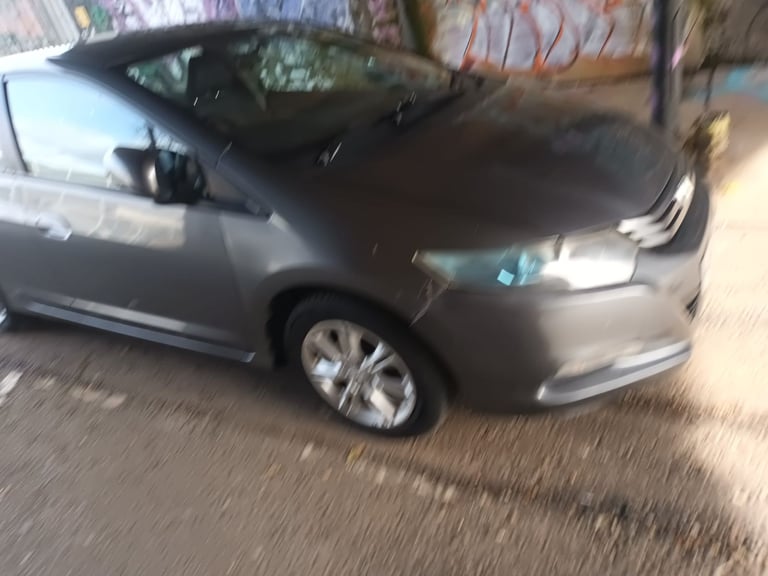 Honda insight car for scrap and parts sale