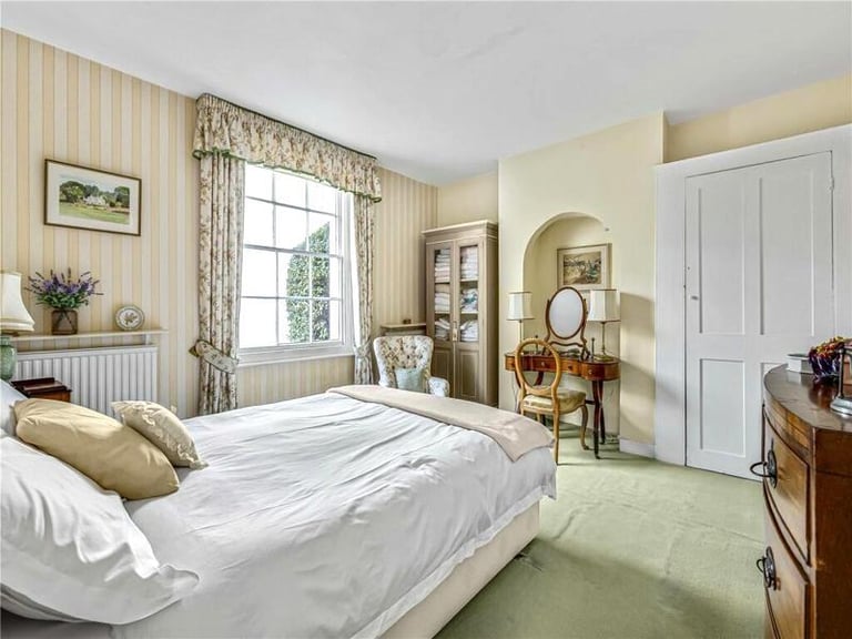 🏠 Cozy room available in Shadwell 🏠