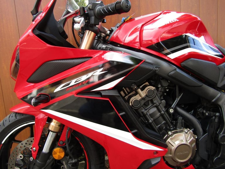 HONDA CBR 650R* ONE OWNER FROM NEW * 7800 MILES * JUST HAD TYRES AND PADS *