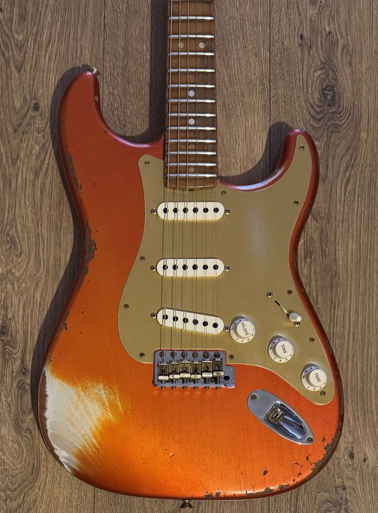 Fender Custom Shop '69 Tomatillo Stratocaster Heavy Relic Candy Tangerine - Trades