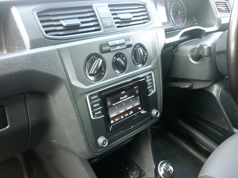 2018 Volkswagen Caddy 2.0 TDI BlueMotion Tech 102PS Startline Van NO VAT PANEL VAN Diesel Manual